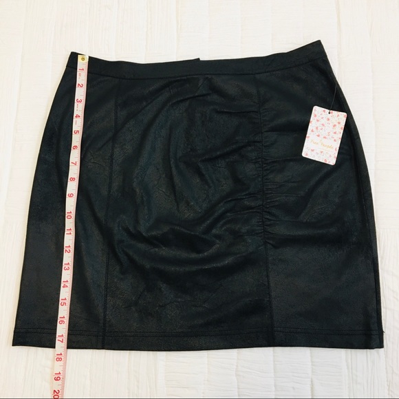 Free People Ruched Faux Leather Black Mini Skirt - Picture 4 of 8